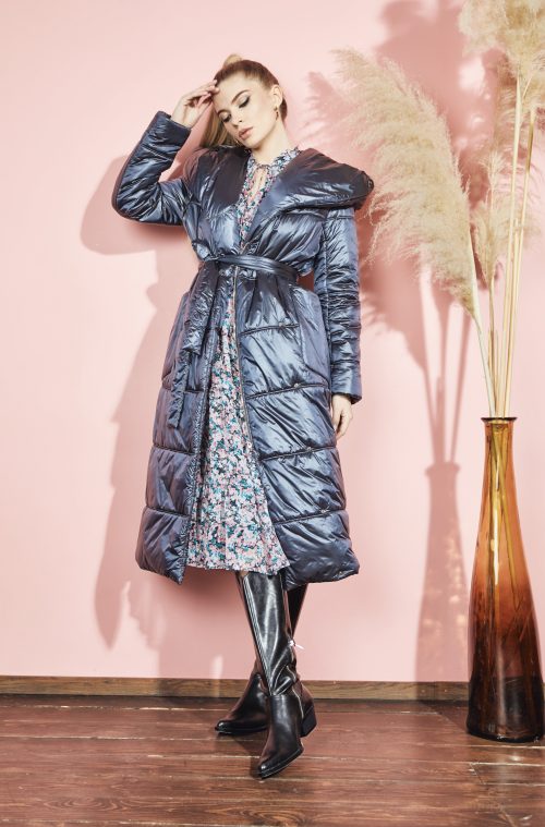 Категория Плащи и Пуховики